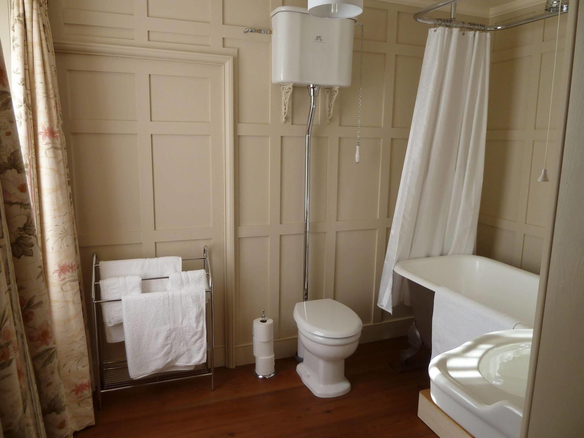 The Old Vicarage B&B Tideswell Bagian luar foto