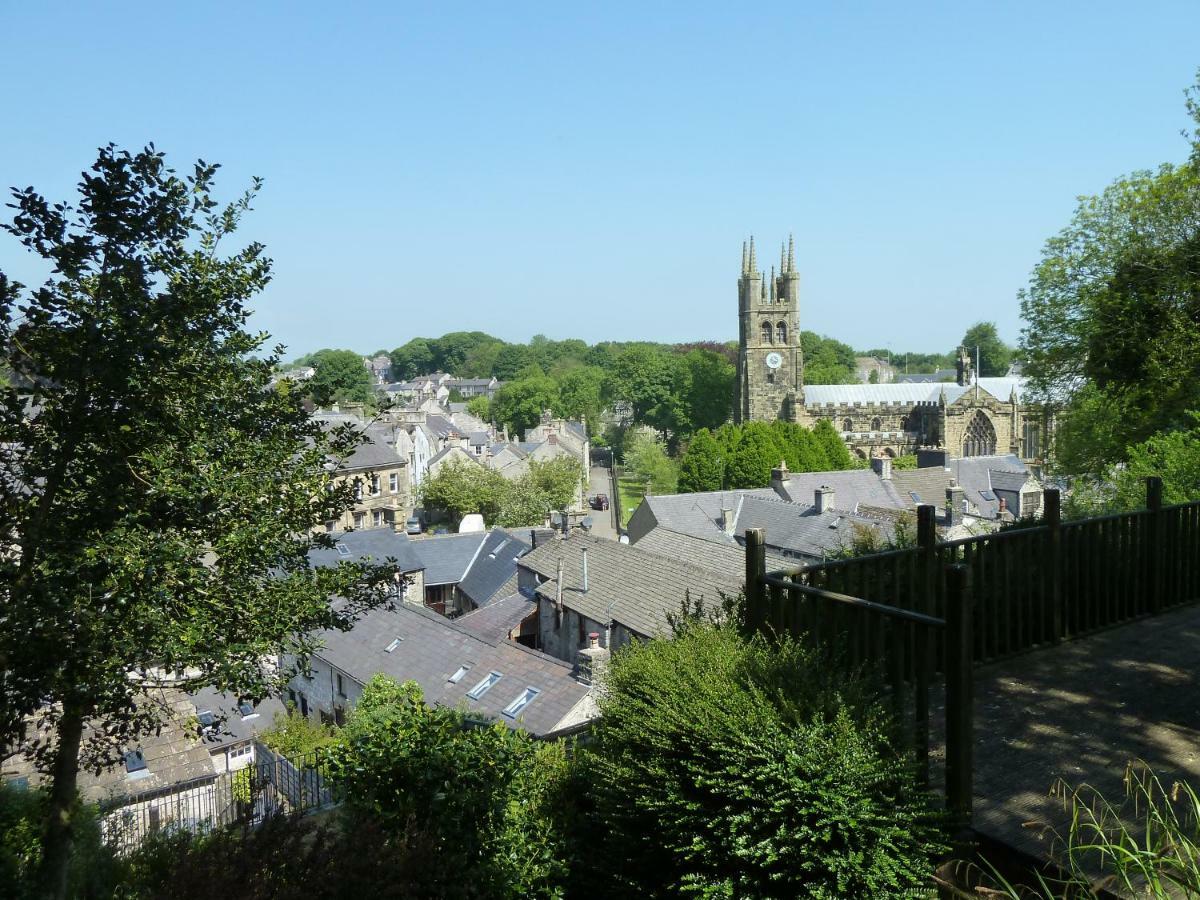 The Old Vicarage B&B Tideswell Bagian luar foto