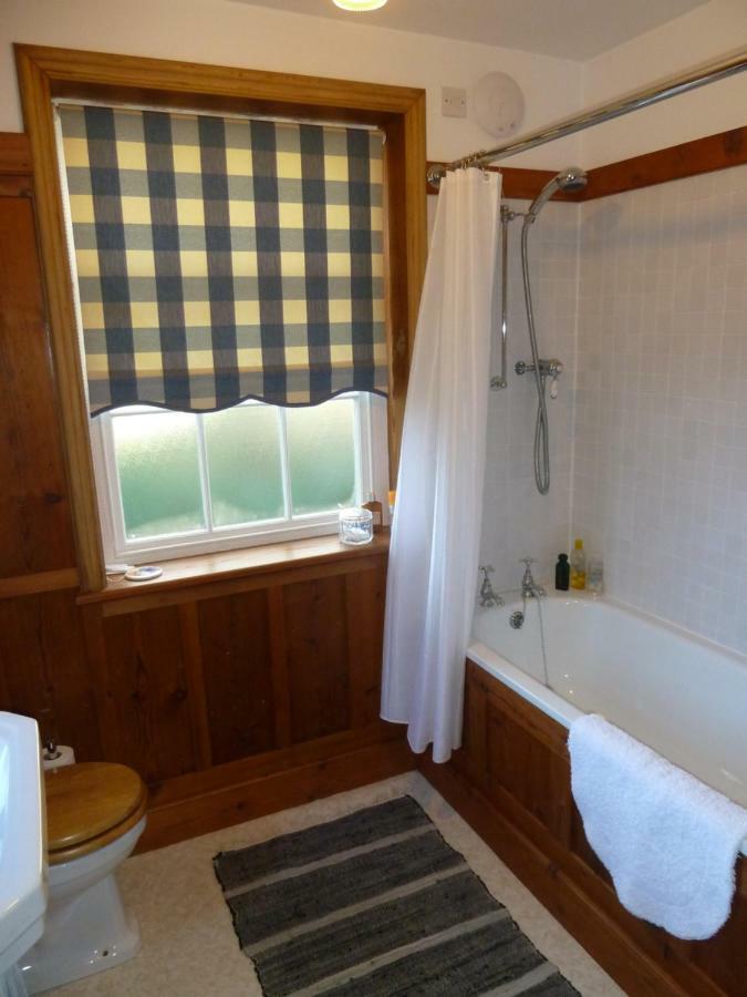 The Old Vicarage B&B Tideswell Bagian luar foto